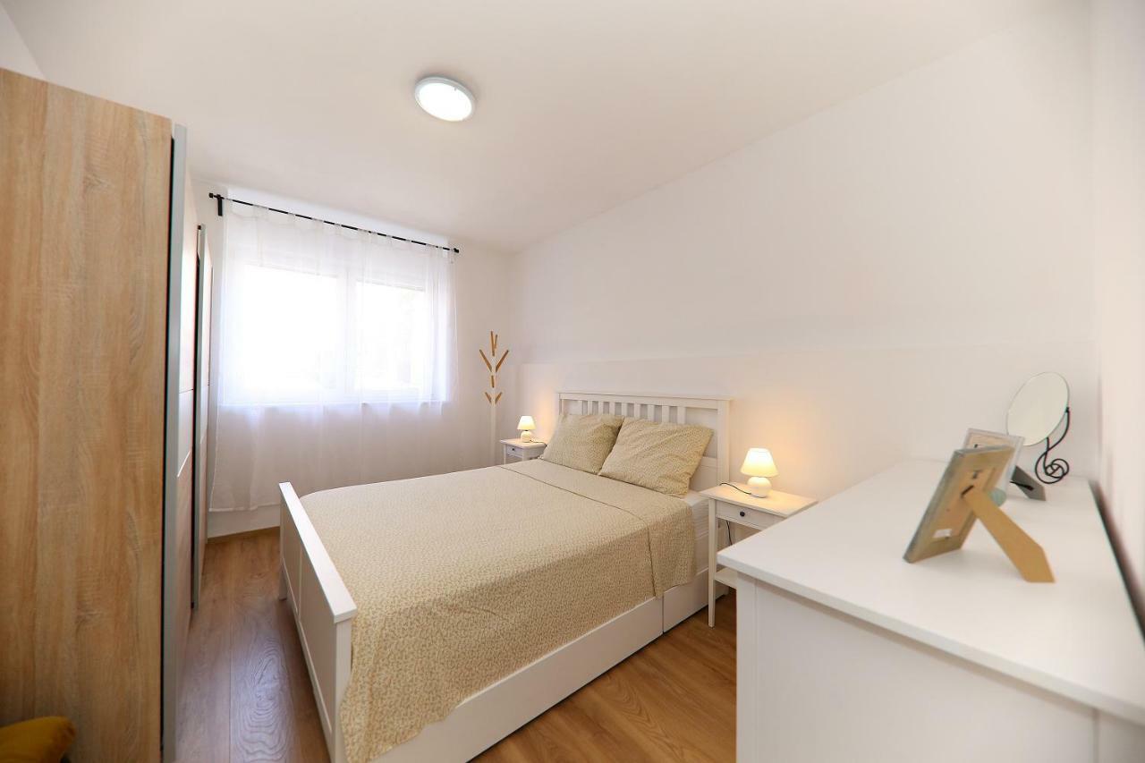 Apartman Dana Zára Kültér fotó